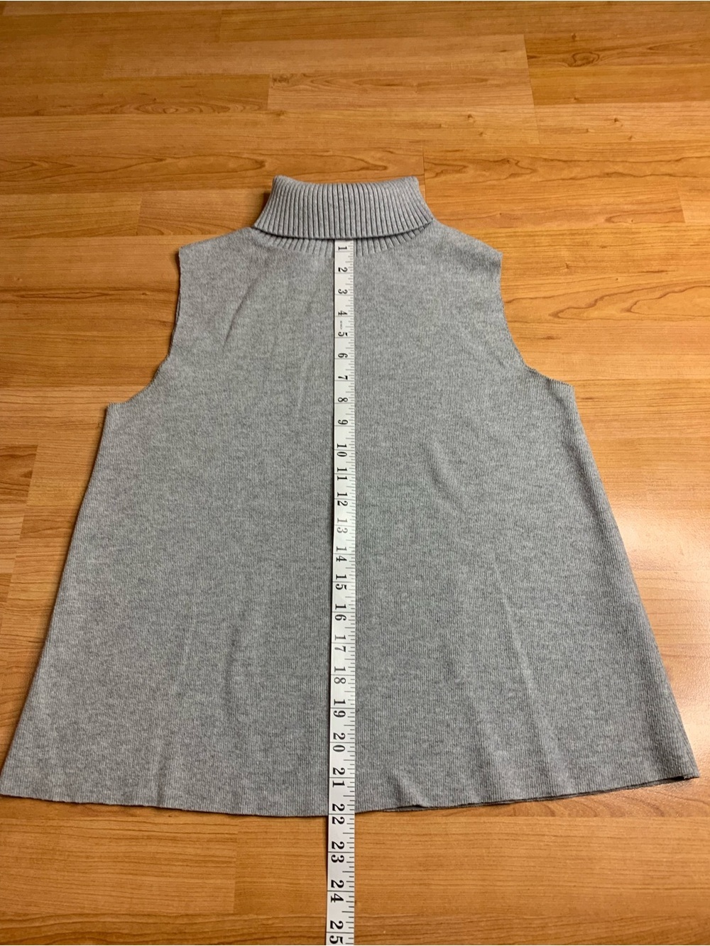 Zara Grey Ribbed Sleeveless Turtleneck Knit Sweater - Size M - Picture 5 of 6